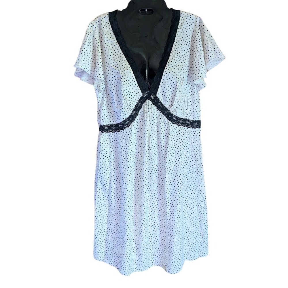 Old Navy Maternity Dress Women M Polka Dot Lace Empire Waist Flutter Sleeve
